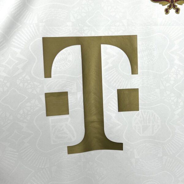 Bayern Munich 2024/25 125 Anniversary White Jersey - Image 8