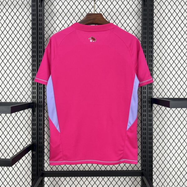 Flamengo 2025/26 Pink Goalkeeper Uniform Jersey - Image 2