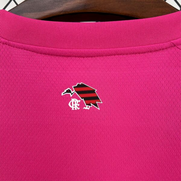 Flamengo 2025/26 Pink Goalkeeper Uniform Jersey - Image 3