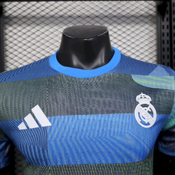 Real Madrid 2025/26 Pre-Match Training Suit Jersey Player Version - Image 4