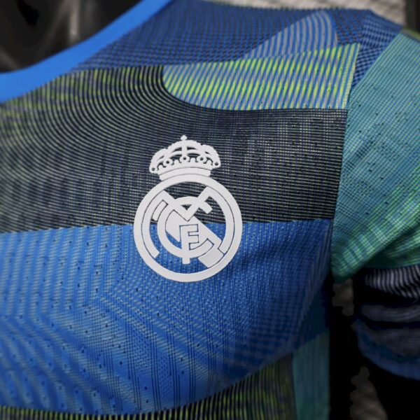 Real Madrid 2025/26 Pre-Match Training Suit Jersey Player Version - Image 3
