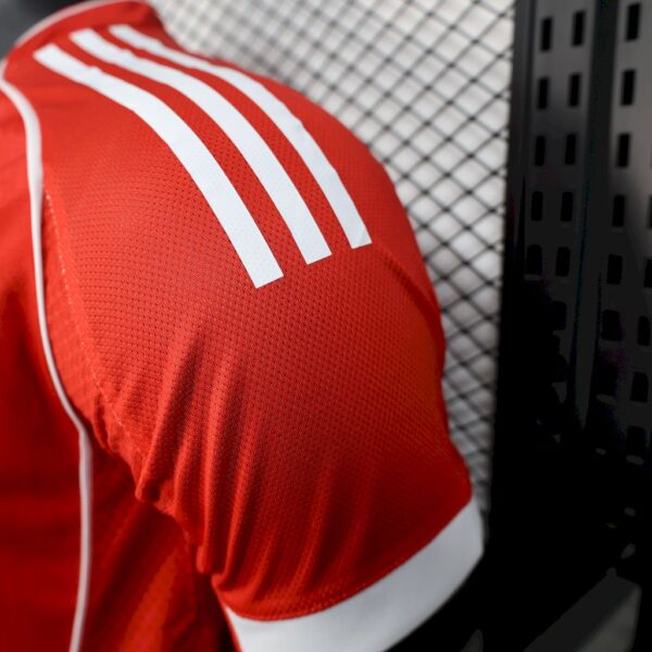 Bayern Munich 2025/26 Home Jersey Player Version - Image 5