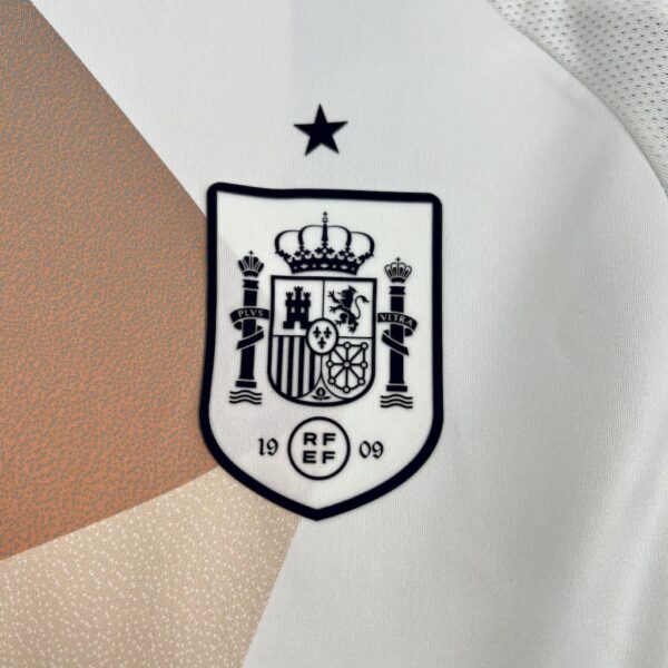 Spain 2025/26 Away Jersey - Image 5