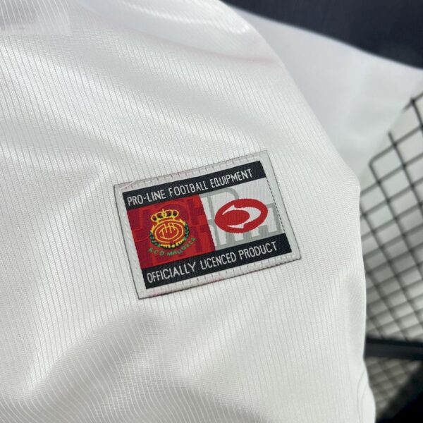 Rcd Mallorca 2001/02 Away Retro Jersey - Image 7