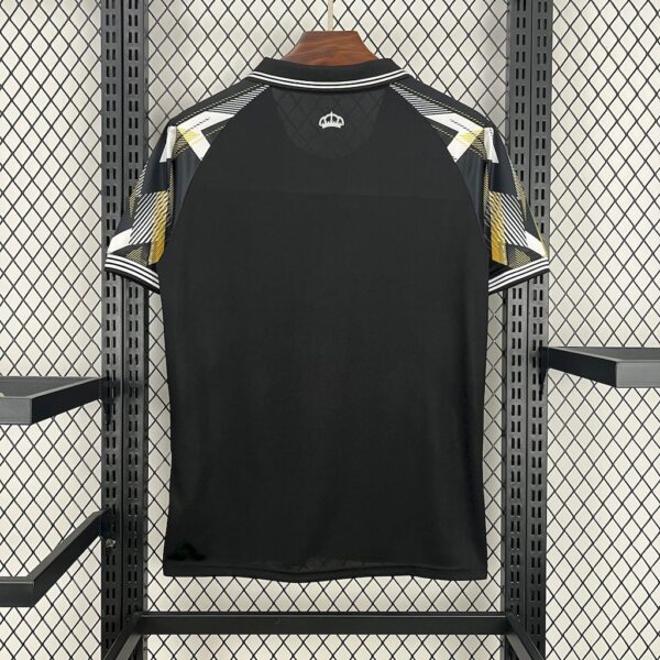 Real Madrid 2025/26 Retro Special Edition Jersey - Image 2
