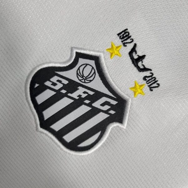 Santos 2011/12 Home Kids Retro Jersey And Shorts - Image 6