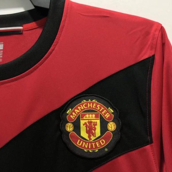 Manchester United 2009/10 Home Long Sleeves Retro Jersey - Image 3