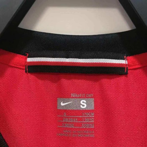 Manchester United 2009/10 Home Retro Jersey - Image 3
