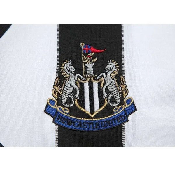 Newcastle United 1999/2000 Home Retro Jersey - Image 8