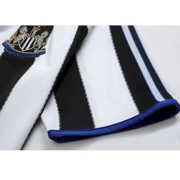 Newcastle United 1999/2000 Home Retro Jersey - Image 6
