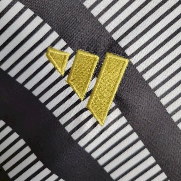 Juventus 2023/24 Pre-Match Training Jersey - Image 7