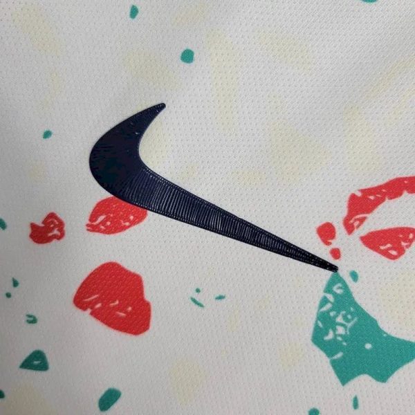 Portugal 2023/24 Pre-Match Training Jersey - Image 4