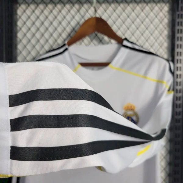 Real Madrid 2009/10 Home Long Sleeves Retro Jersey - Image 3