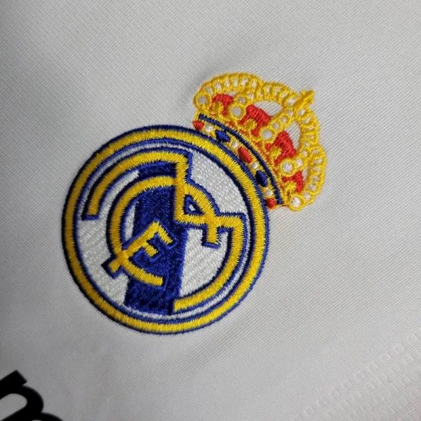 Real Madrid 2009/10 Home Long Sleeves Retro Jersey - Image 10