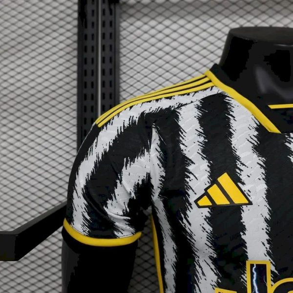 Juventus 2023/24 Home Jersey Player Version - Image 5