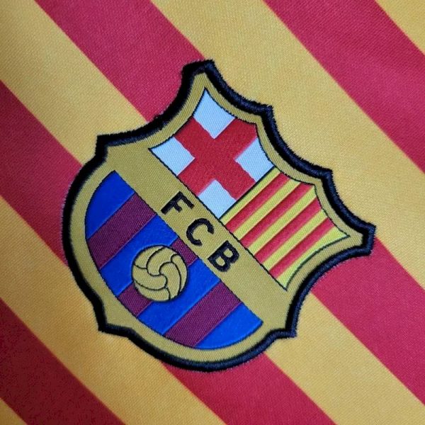 Barcelona 2023/24 Fourth Jersey - Image 4