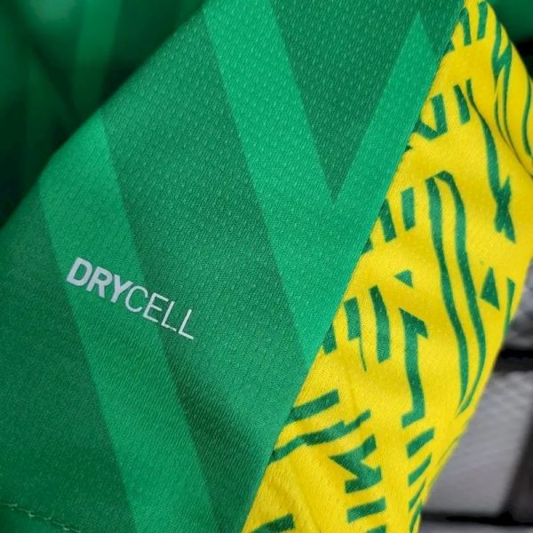 Manchester City 2023/24 Goalkeeper Jersey Green - Image 10