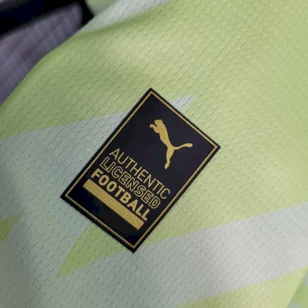 Manchester City 2023/24 Goalkeeper Jersey Yellow - Image 4