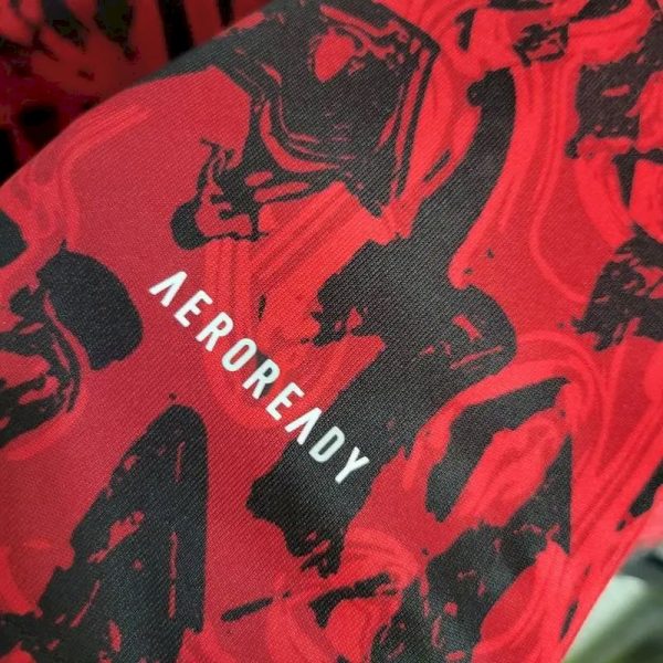 Manchester United 2023/24 Pre-Match Training Jersey Red Black - Image 3