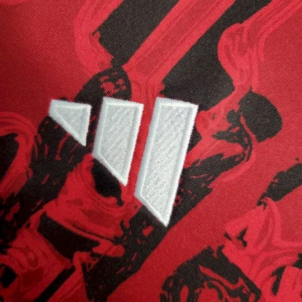 Manchester United 2023/24 Pre-Match Training Jersey Red Black - Image 7