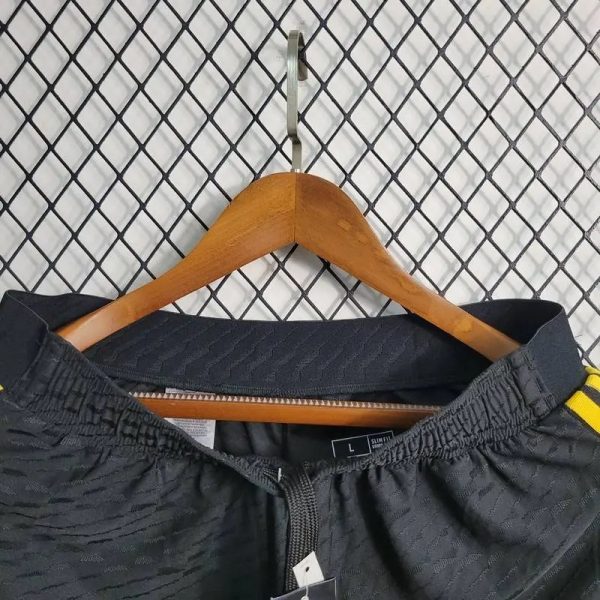 Juventus 2023/24 Home Shorts - Image 4
