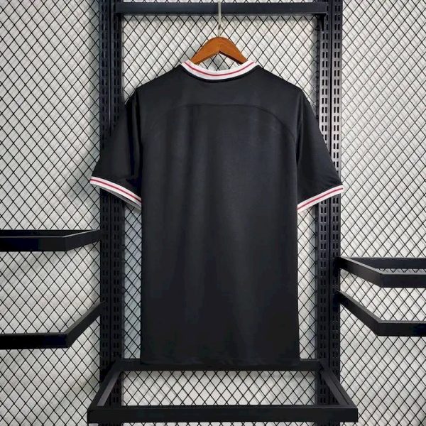 Eintracht Frankfurt 2023/24 Black Jersey - Image 4