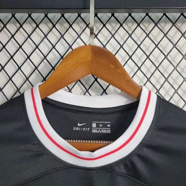 Eintracht Frankfurt 2023/24 Black Jersey - Image 7