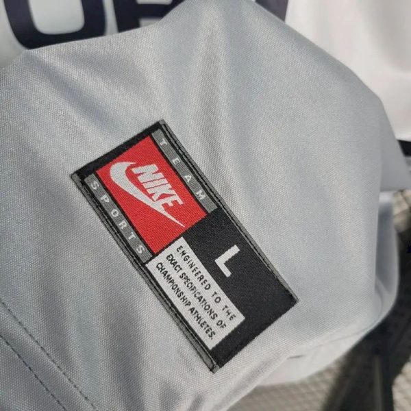 Paris Saint-Germain 2000 Away Retro Jersey - Image 9