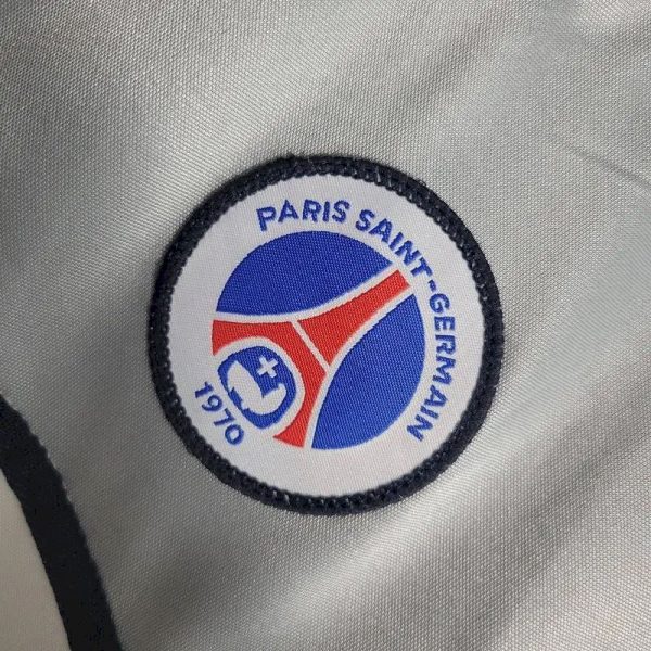 Paris Saint-Germain 2000 Away Retro Jersey - Image 3