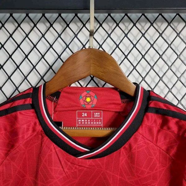 Manchester United 2023/24 Home Kids Kit - Image 3