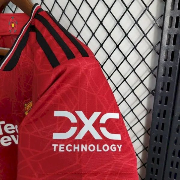 Manchester United 2023/24 Home Kids Kit - Image 4