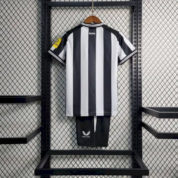 Newcastle United 2023/24 Home Kids Kit - Image 5