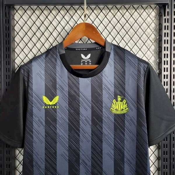 Newcastle United 2023/24 Pre-Match Training Jersey - Image 7