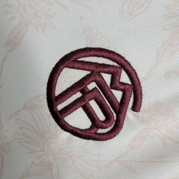 Bayern Munich 2023/24 Third Jersey - Image 8