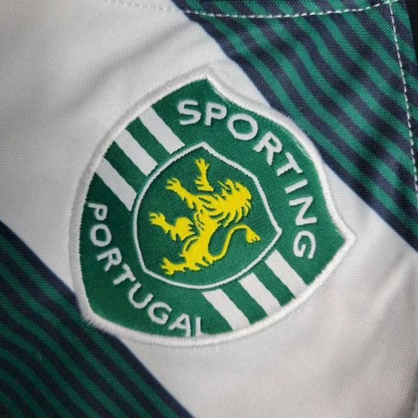 Sporting Cp 2000 Home Retro Jersey - Image 5
