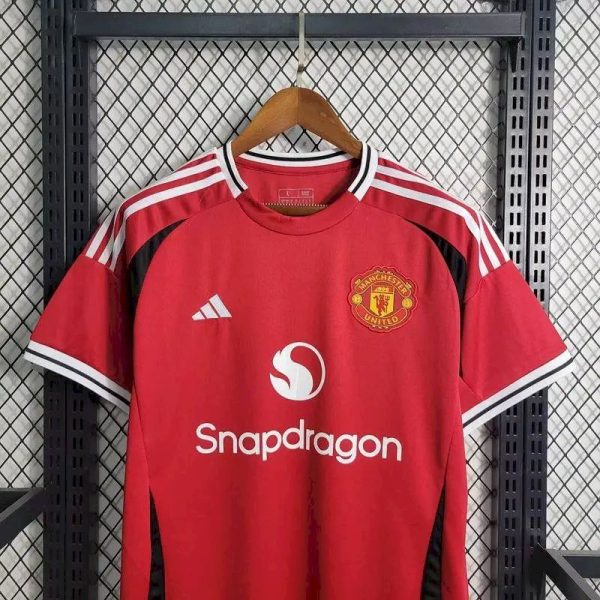 Manchester United 2023/24 Pre-Match Training Jersey - Image 3