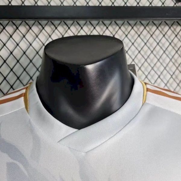 Japan 2023/24 White Dragon Edition Jersey Player Version - Image 7