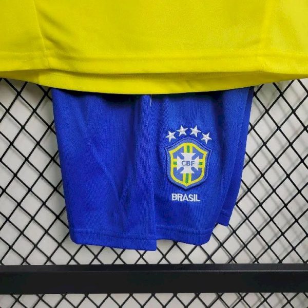 Brazil 2002 Home Kids Kit - Image 3