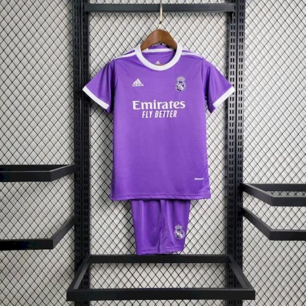 Real Madrid 2017/18 Away Kids Retro Jersey And Shorts