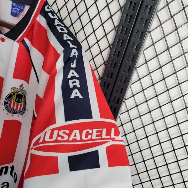 Chivas 2002/03 Home Retro Jersey - Image 10