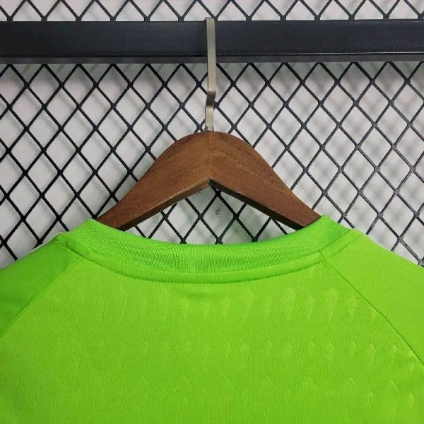 Japan 2023/24 Training Jersey - Image 4