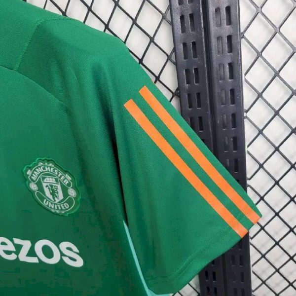 Manchester United 2023/24 Pre-Match Training Jersey - Image 8
