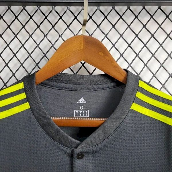 Flamengo 2019/20 Third Retro Jersey - Image 5