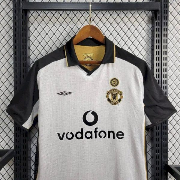 Manchester United 2001/02 Centenary Reversible Away And Third Retro Jersey - Image 15