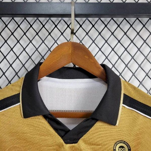 Manchester United 2001/02 Centenary Reversible Away And Third Retro Jersey - Image 7
