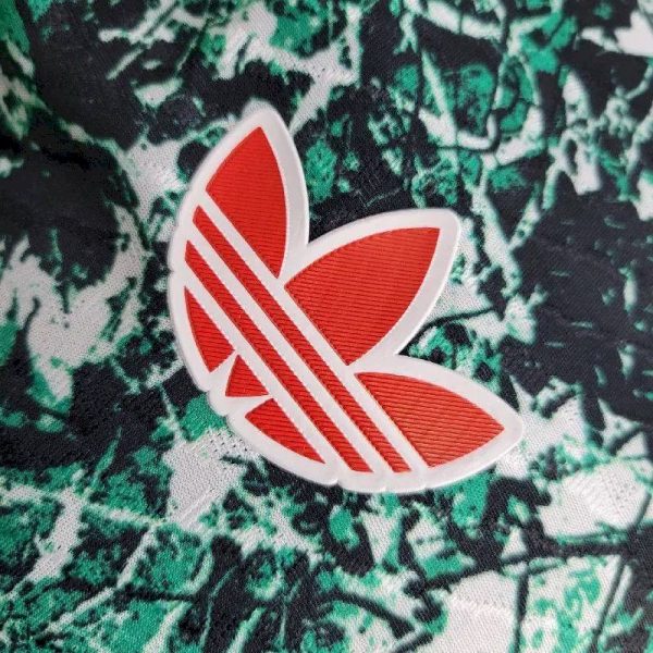Manchester United 2024/25 Stone Roses Originals Icon Edition Jersey Player Version - Image 3
