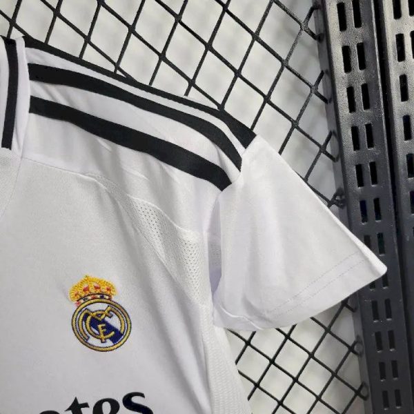 Real Madrid 2024/25 Home Kids Kit - Image 7