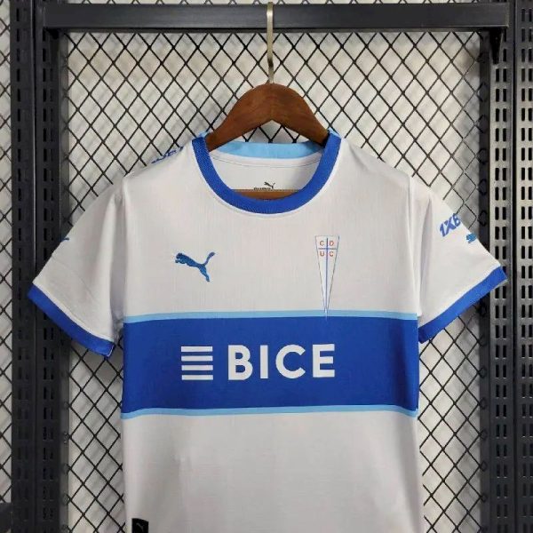 Club Deportivo Universidad Cat??Lica 2023/24 Home Kids Kit - Image 2