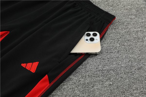 Manchester United 2023/24 Half-Zip Adult Sweater+Pant 14001 - Image 4