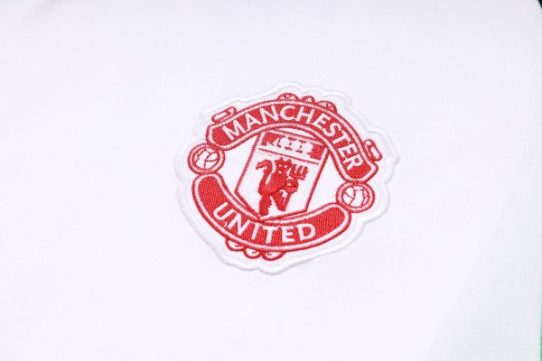 Manchester United 2023/24 Training Adult Jersey+3/4 Short 815 - Image 3
